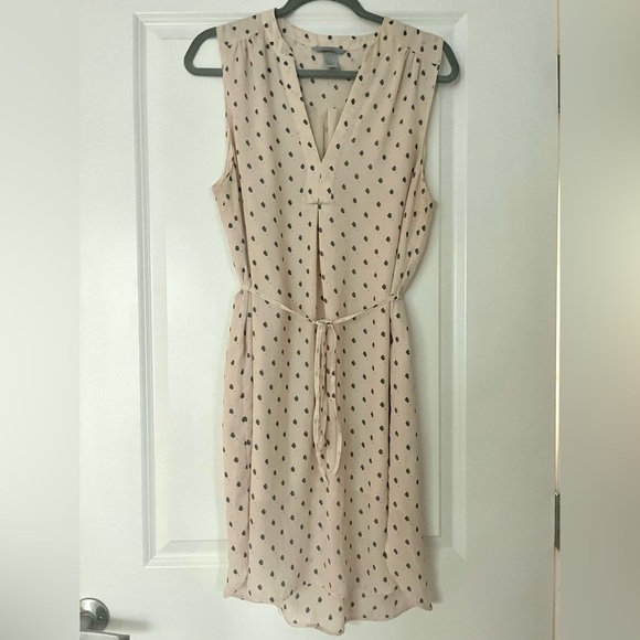 H&M Dresses & Skirts - H&M Pink Pattern Dress 👗 (14)